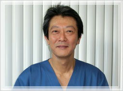 木本歯科　院長　木本 徹